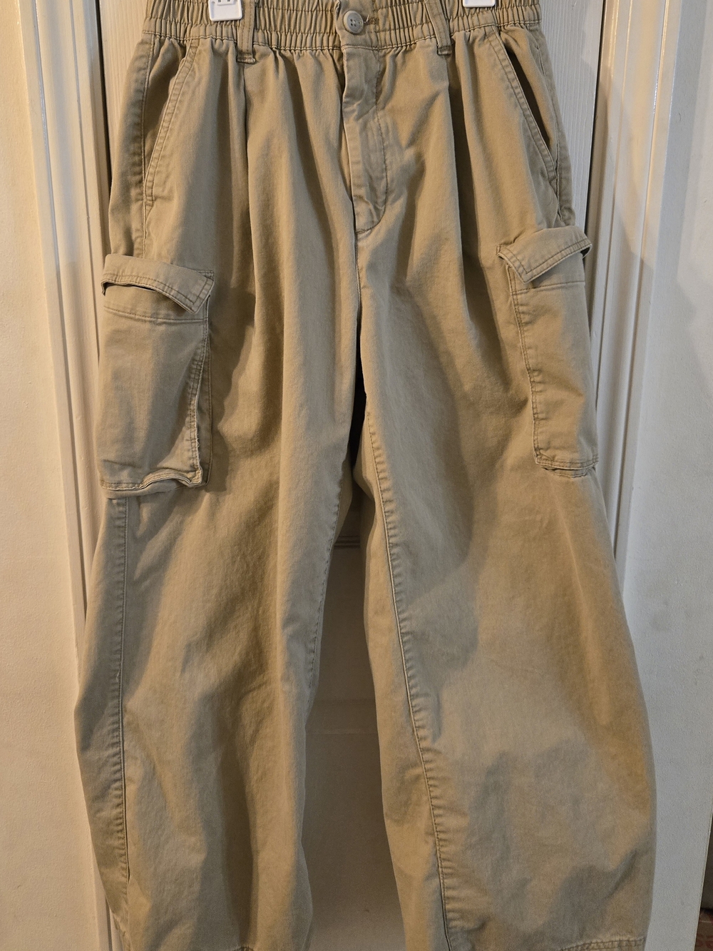 Old Navy Wide-Leg Cargo Pants in Khaki